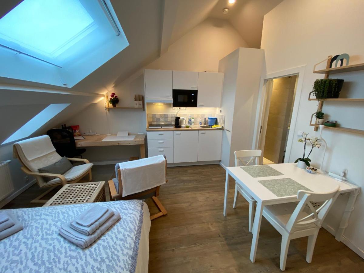 Logies-M Comfort Studios Inc Bikes B&B Oostende Eksteriør billede
